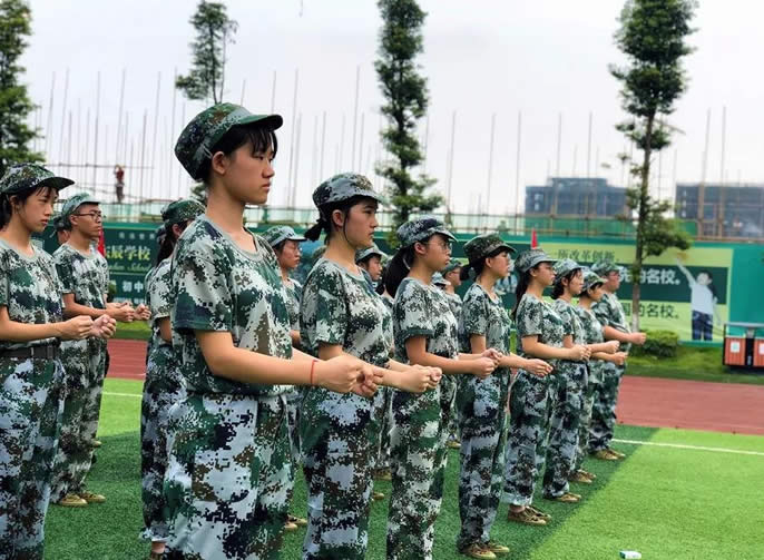 【宜賓東辰】 青春校園軍歌嘹亮，東辰學(xué)子歌聲飛揚